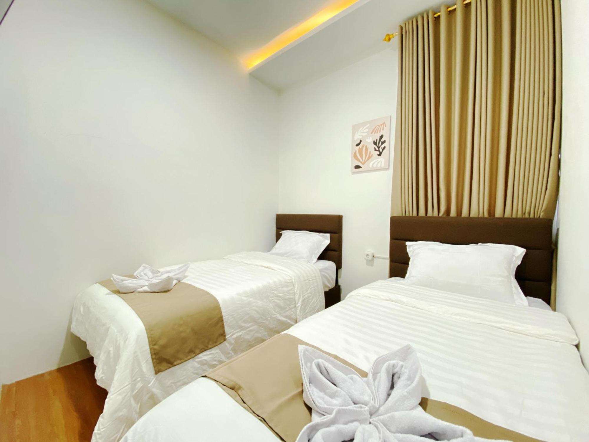 Double D Guesthouse Syariah 武吉丁宜 外观 照片